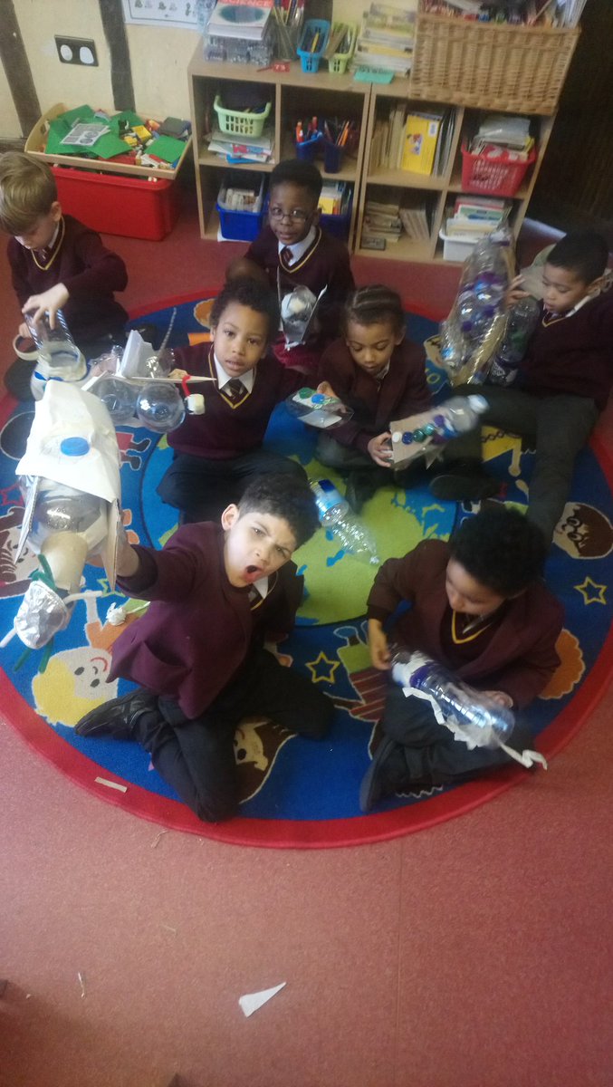 WickhamCourtSch's tweet photo. Space crafts ready for our trip to the science museum. #wcsart #wcseyfs #wcsscience https://t.co/fLUhwP8LMr