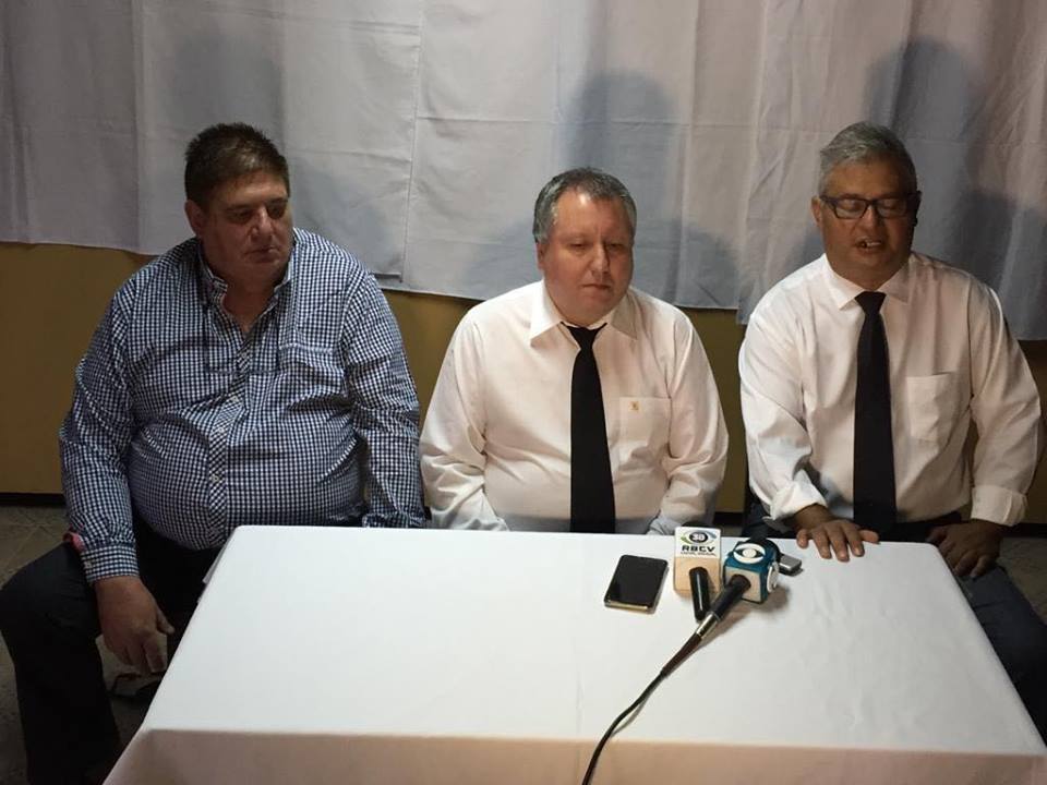 LaVozMelo's tweet photo. La Gran Logia Masónica Regular de Río Grande del Sur realizó en Melo un taller sobre sus actividades:

https://t.co/Bmzi2UW4aE https://t.co/yP7yNaw9eB