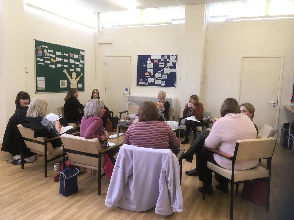 LesleyTarling1's tweet photo. Kitchen Table Conversation created a comfortable and safe environment for open communication and information sharing. We really focused on the positives and showed our appreciation for each other. #humbledproudworkinghardtogether. Cake for Haven breast cancer charity #the icing https://t.co/vcHVGSKtkW