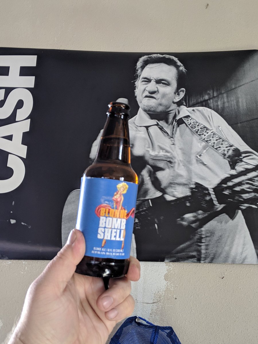 Hailyourself16's tweet photo. No better way to celebrate the first day of spring than with a blonde bombshell by @CascadeLakesAle https://t.co/ywdTfagQJf
