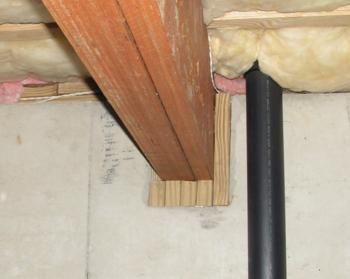 InspectorJoseph's tweet image. The support beam is being supported by little pieces of wood....🤦 
#HomeInspection #HomeImprovement #HomeFail