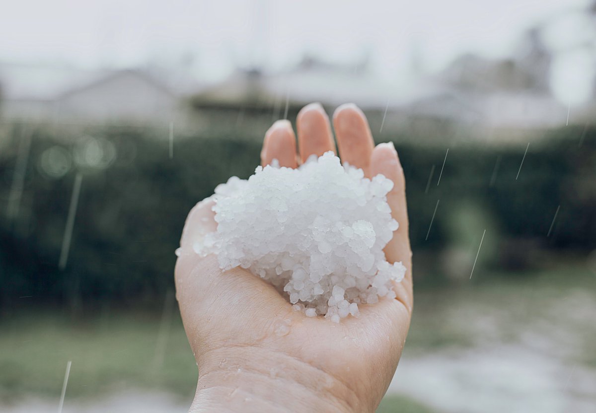 Ashley45521's tweet photo. The hail in Southern California ⛈☔️
#abc7eyewitness #nbcla #ktla5 #Canon #CanonFavPic https://t.co/IIvhooP1Ik