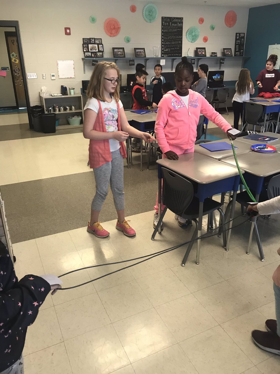 's tweet image. @SusanLoveless23 inspired yet another AWESOME lesson today! Students were challenged to create and name their own giant angles! It’s amazing the discoveries students make when you let THEM explore!