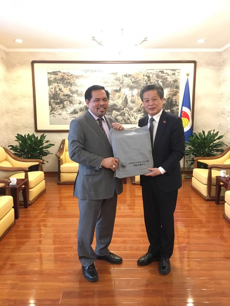 KBRI_Beijing's tweet image. 2.Thn 2019,  ACC mengangkat tema "Tahun Pertukaran Media ASEAN - Tiongkok". #Dubes RI sambut baik rencana #ASEAN #China Media Cooperation Forum ke-2 &amp;amp; workshop pembuatan video pendek utk promosi ASEAN di media sosial #IniDiplomasi #RintisKemajuan @Kemlu_RI @PTRIASEAN