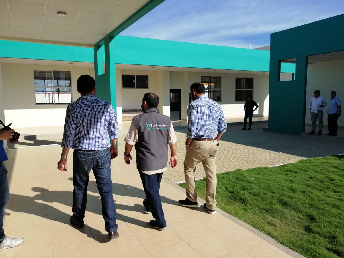 JorgeWated's tweet photo. 🇪🇨| Que orgullo ver esta obra concluida: la #UnidadEducativaEugenioEspejo del cantón #Salinas. Los niños y jóvenes de este cantón tienen nuevas oportunidades para su futuro. Gracias @SECOB_Ec por su labor al servicio del país. https://t.co/brCuUgHpOB