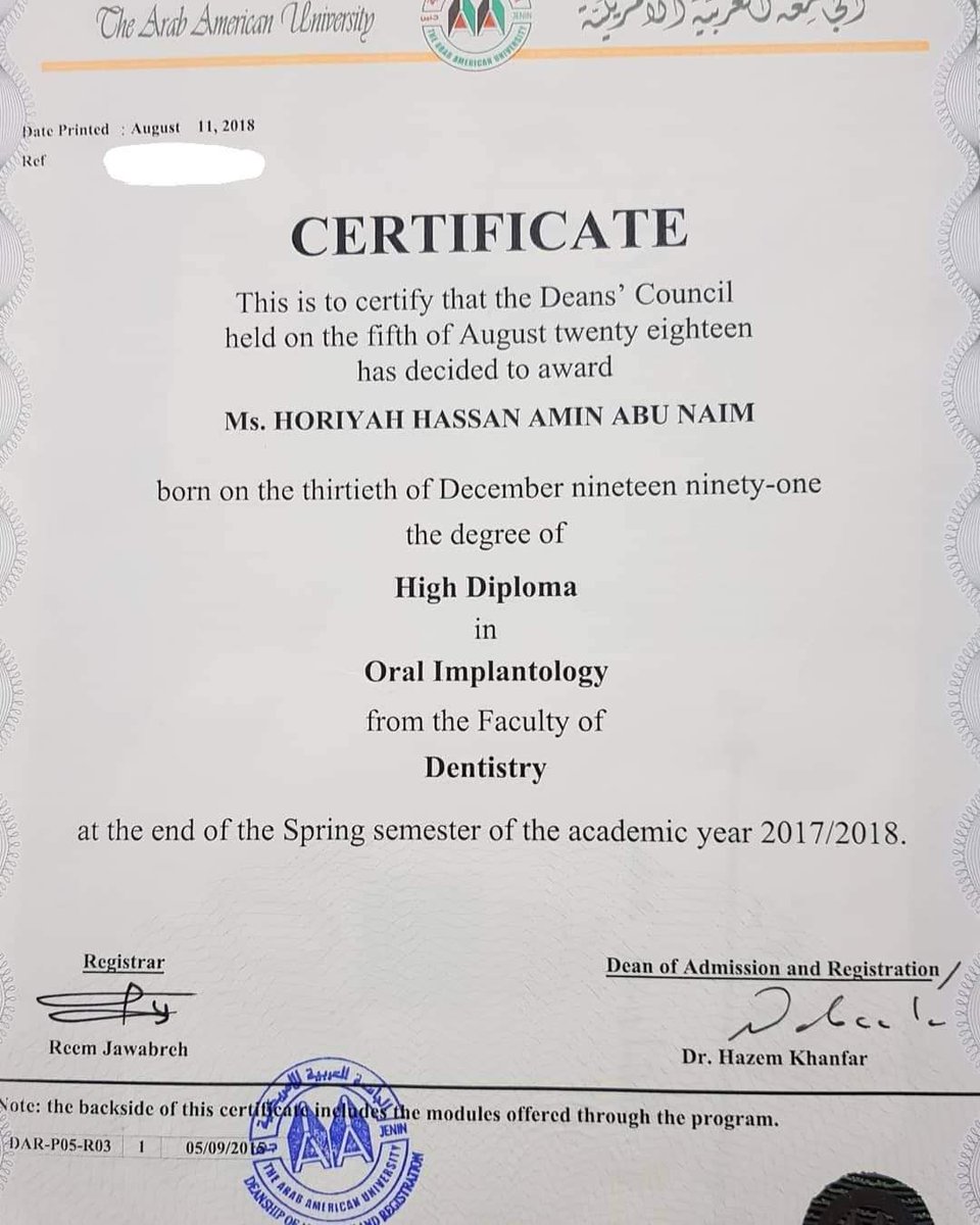 dr_haroo's tweet photo. The best thing happened to me in 2018 was my graduation from Arab American Uni 👩‍🎓
#Postgraduate_HighImplantDiploma 📚💉  
#تخرجنا_للمرة_التانية باختصاص عالي في زراعة الأسنان #وعقبال_مانتخرج_مرة_تالتة_يارب 😉 https://t.co/yeXC6BgizO