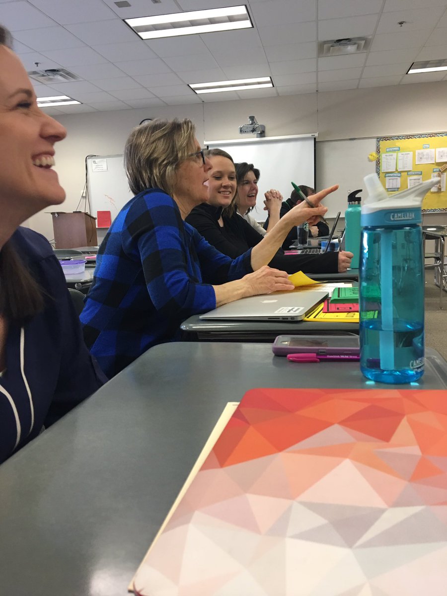 47Schoolboard's tweet photo. Put SRRHS students into a shark tank? Yes! Students pitch their ideas to educate and inform fellow students to a panel of adults (scary?). Funded by SRR Education Foundation. #StormPride @annbemboom @MrNohner https://t.co/LQEDnJtjH8