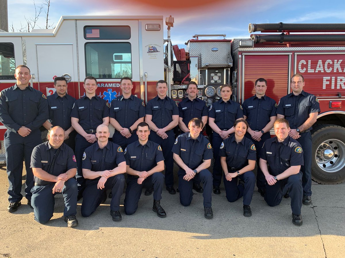 clackamasfire's tweet image. We formally welcomed our newest volunteer #firefighters from Recruit Academy 18-01 for their #AcademyGraduation and swearing-in on March 19 at our training center. #BadgePinning
