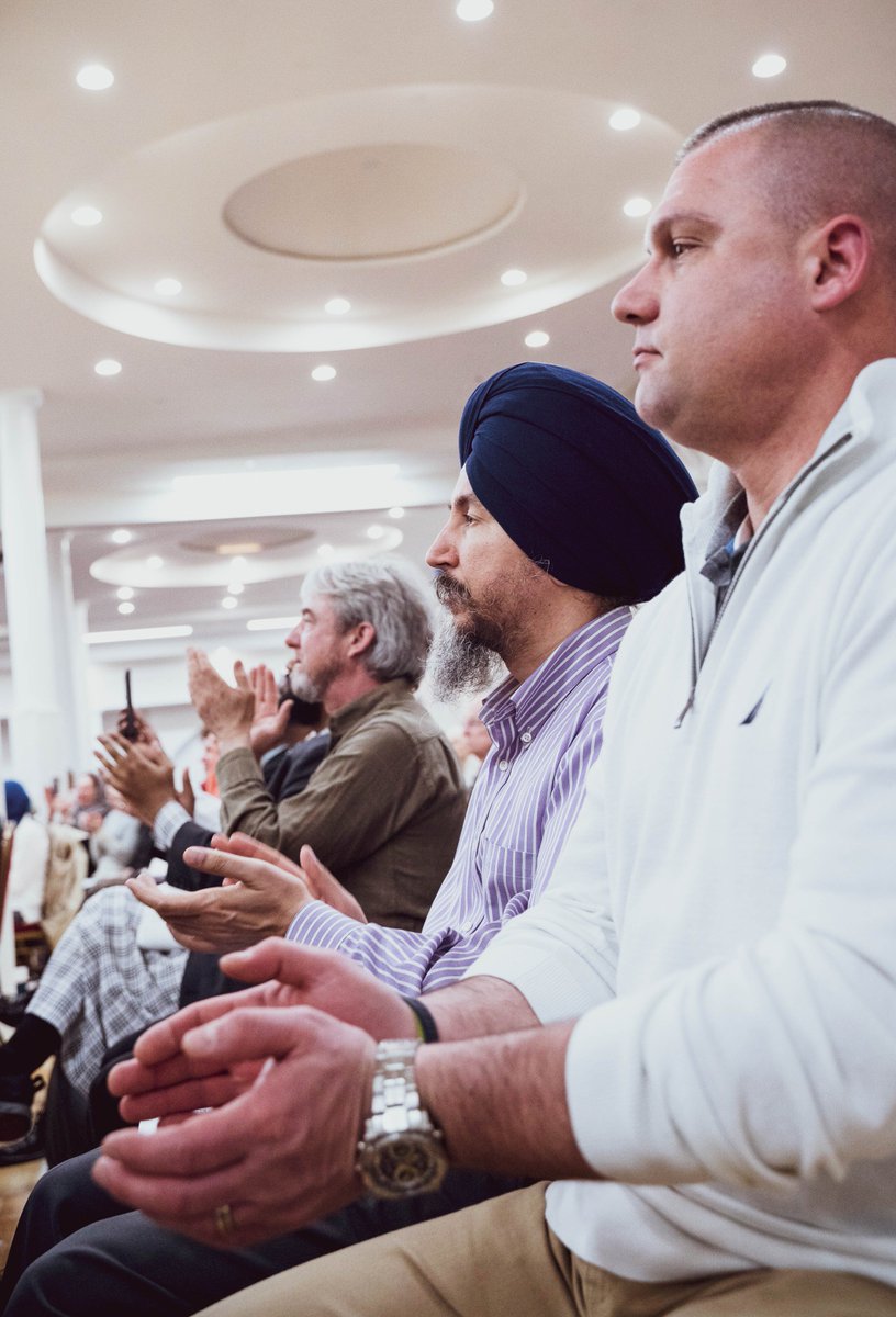 CAIRWashington's tweet photo. #MuslimStrong #WashingtonWelcomesMuslims 
#NewZealandShooting

PHOTO CREDIT: Jacquie Bird Day https://t.co/KCNirVxxkh