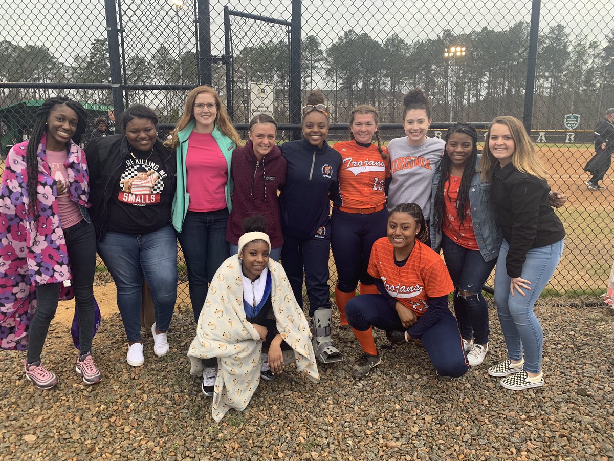 bluedevsoftball's tweet photo. Varsity softball went to watch Virginia State play today! 🥎 @VSUsports https://t.co/Y8MxarzCe4