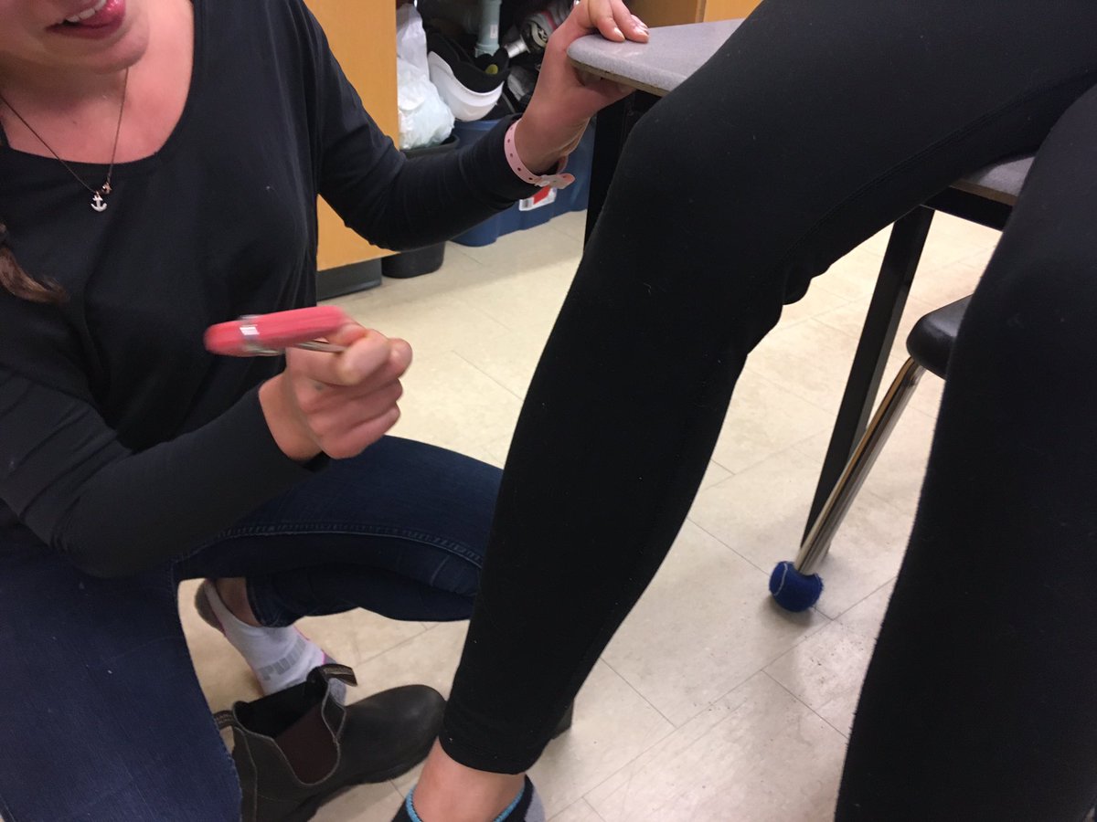 jules_yates3's tweet photo. Enjoying a variety of hands on learning in healthcare class - Short arm casting lab and reflex lab! https://t.co/sKeF21r3yP