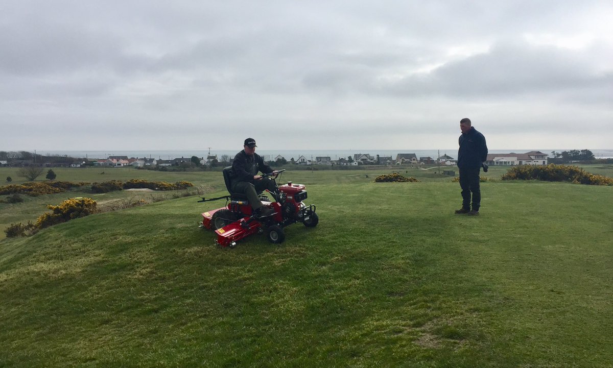 Delivering  <a href="/KirkistownCGC/">Kirkistown Castle GC</a> new <a href="/baronessuk/">Baronessuk</a> LM180 and it was put straight to work 💪🏻 thanks to Dereck and the rest of the team for choosing <a href="/baronessuk/">Baronessuk</a> and <a href="/cjgroundscare/">CJ Groundscare</a>