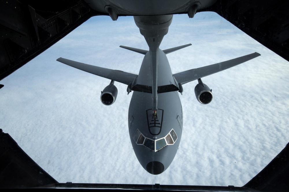 Join_AFReserve's tweet photo. #Job of the Day: 1A0X1 - In-Flight Refueling https://t.co/DuqBA0hNke

The remarkable ability of bombers and jet fighters to be refueled while still in flight depends on the skills of In-flight Refueling personnel, aka #BoomOperators. #InflightRefueling #refuel https://t.co/cqiuIvZ5aF