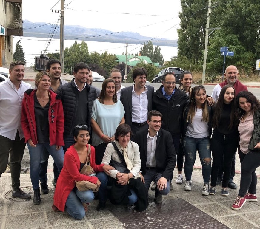 susanbertolo's tweet photo. Mucho entusiasmo en la presentación por parte de @juangowland de la Escuela de Lideres en Bariloche , que estará a cargo de @SPalmeyro con el apoyo de nuestros principales referentes @sergiowisky @CapozziSergio @GuilleBrc @pm3540 @FerChueri @PNajul @gastondgallardo @juanmvila https://t.co/lW6d4w7UQ9