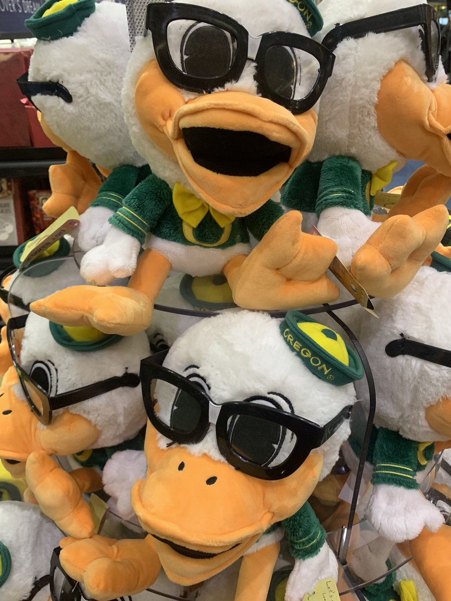 richardcostigan's tweet photo. .@CWKahn @BrookTaylorCA made me think of you both! #GoDucks https://t.co/cjuNRjM8hm