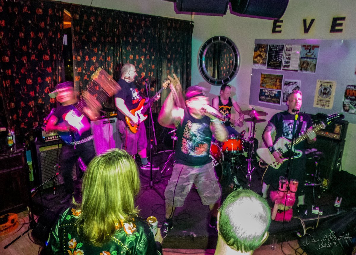 Makinbeliever's tweet image. Mini tour wrap up at @KickButtCoffee for St Paddy’s. Photos by @davetv #gibsonguitars #wormsuicide @WormSuicideTX #SXSW2019