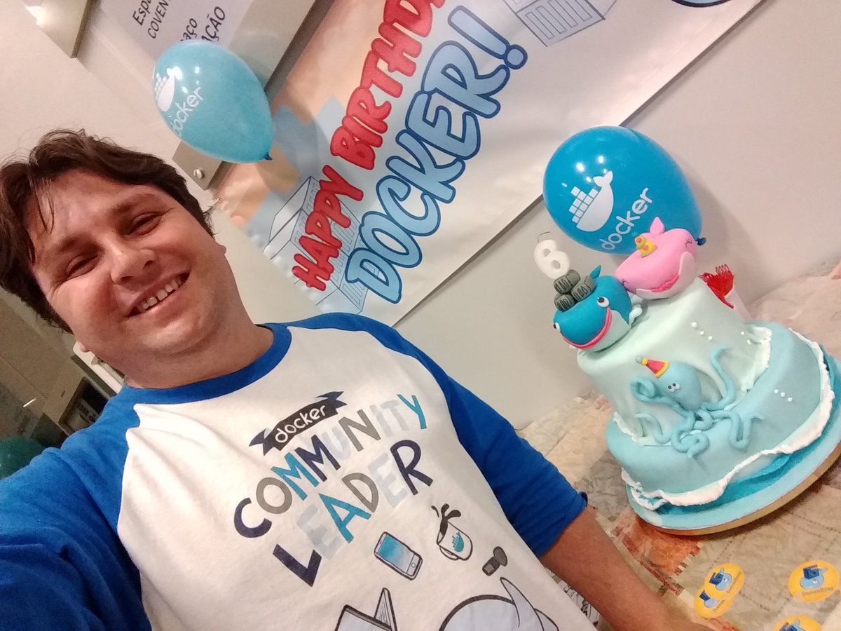 omatofino's tweet photo. Chegou a hora de comemorar!! @docker #DockerBday #dockerselfie #meetupdocker #dockerpoa @gomex @somatorio @sebawebber @Raphamousquer @VictorArthae https://t.co/DXOkaiZN95