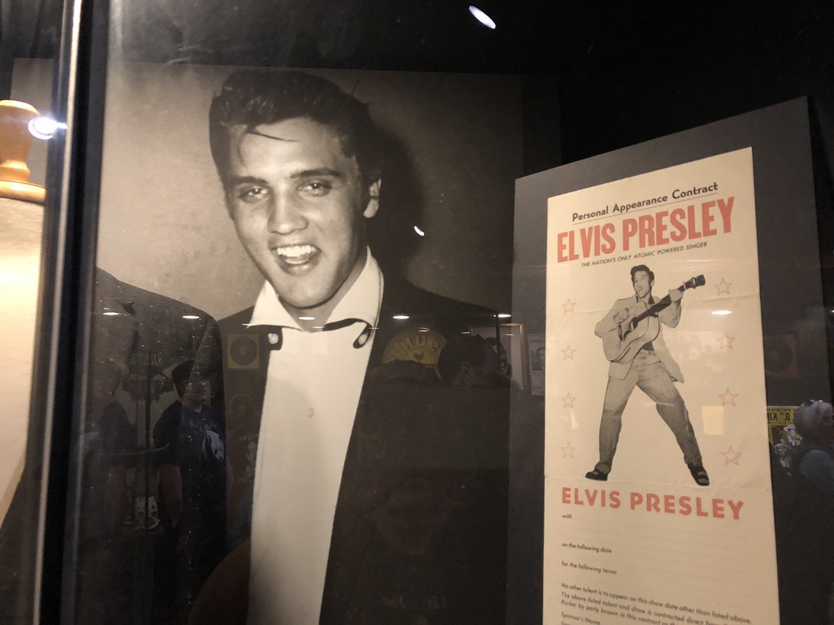 JumboJim75's tweet photo. So exited to be in the Grand Ole #Opry tonight, the cathedral of Country Music 🎼🎸 with a big shout out to our friends in #SriLanka https://t.co/SawpEf15t6