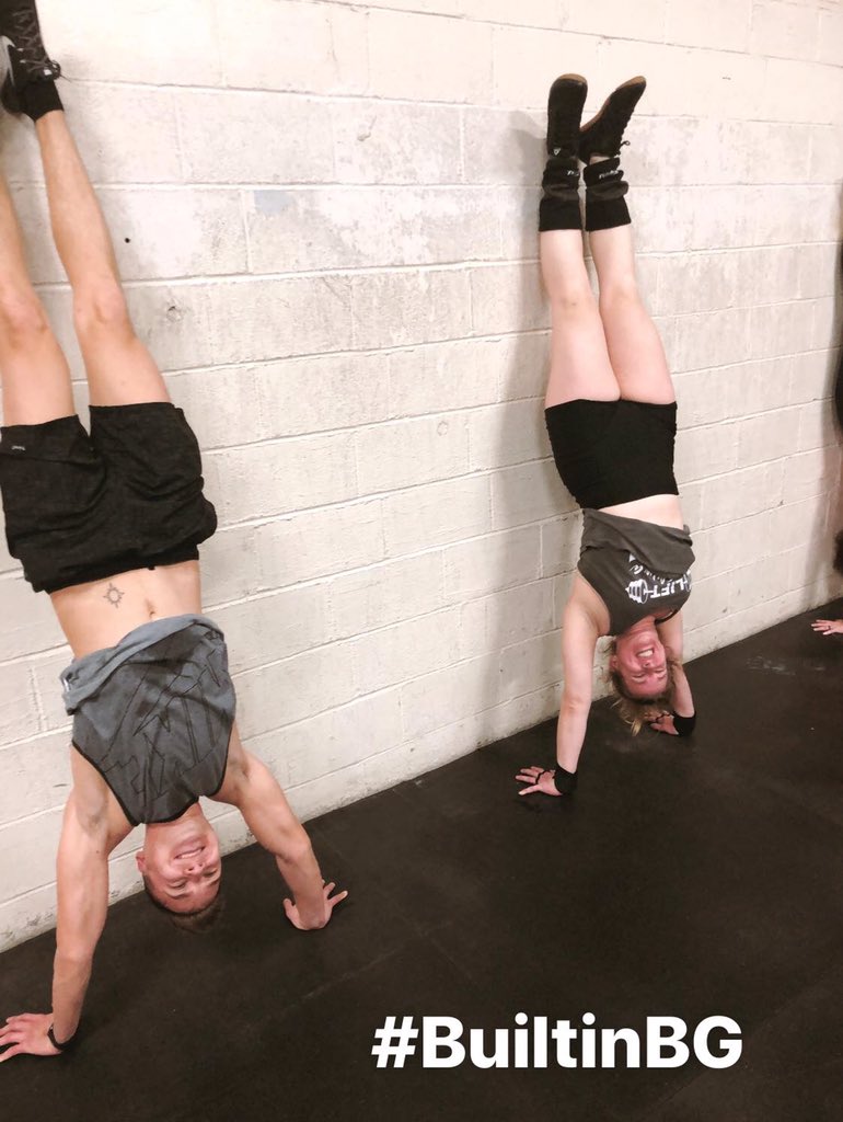 FutureBlues2071's tweet photo. If you don’t practice handstands, are you really doing Crossfit? #Crossfit #thatsme #postWOD #redfaced https://t.co/Dt2DwDlMxL