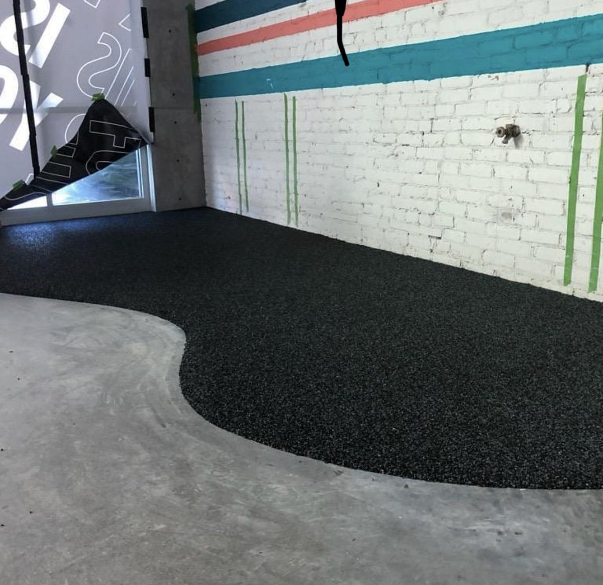 Polylast's tweet photo. Polylast rubber flooring works great for gyms and climbing walls. 
.
.
#climbingwalls #climbing #climbingwall #homegymlife #rubberflooring #gym #gyms #gymleadersona #gymfloor #gymflooring #gymmotivation #gymlife #gymrat #climber #flooring #floors #floorinstall #floorings https://t.co/XjGcfBEb9w