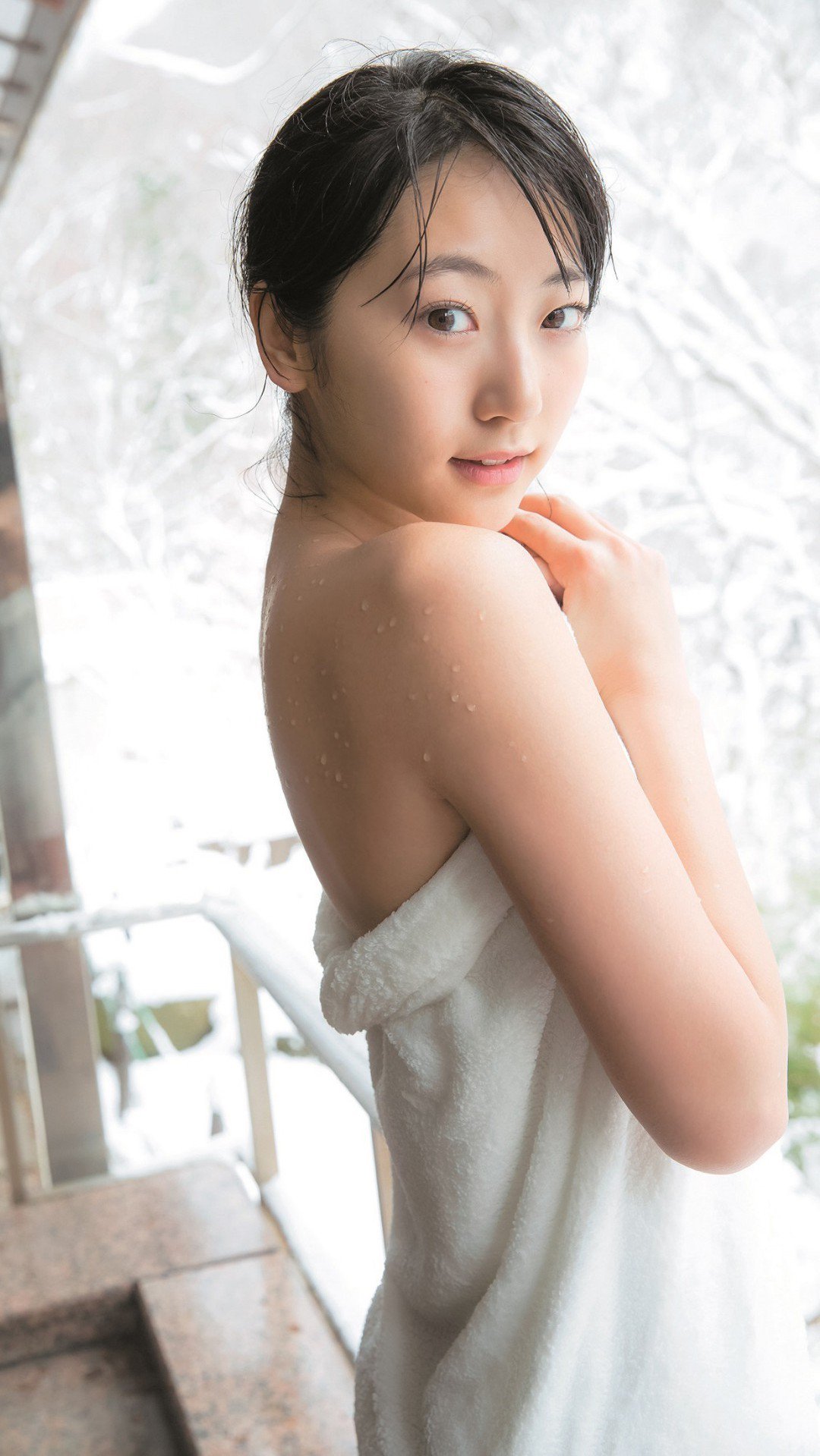 バスタオル姿 エロ画像