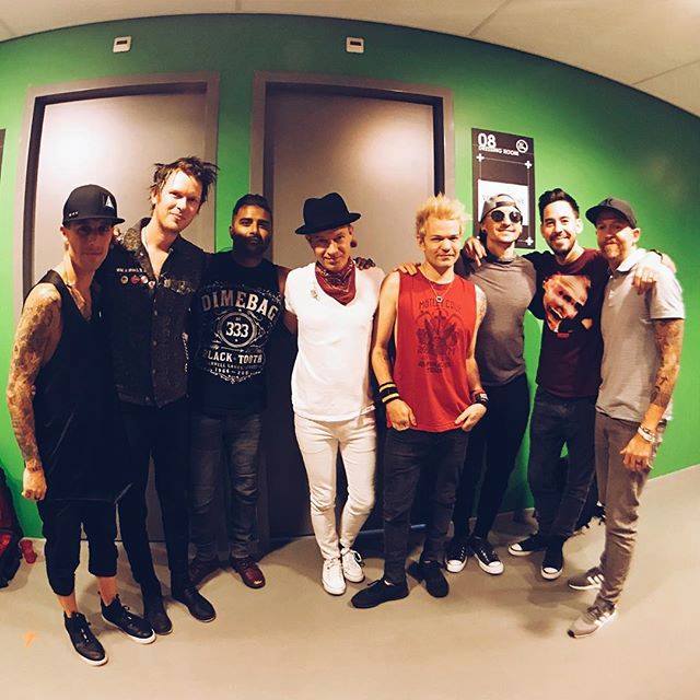 Sum41's tweet photo. Today is the birthday of an amazing and talented person that we all miss very much. #happybirthdaychester https://t.co/uYaxup8n1b