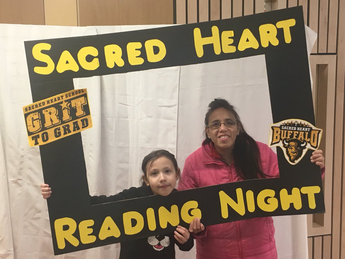 Reading Night Red Carpet @sgwhite01 @SacredHeartRCSD @RCSD_No81 #sacredheartreads