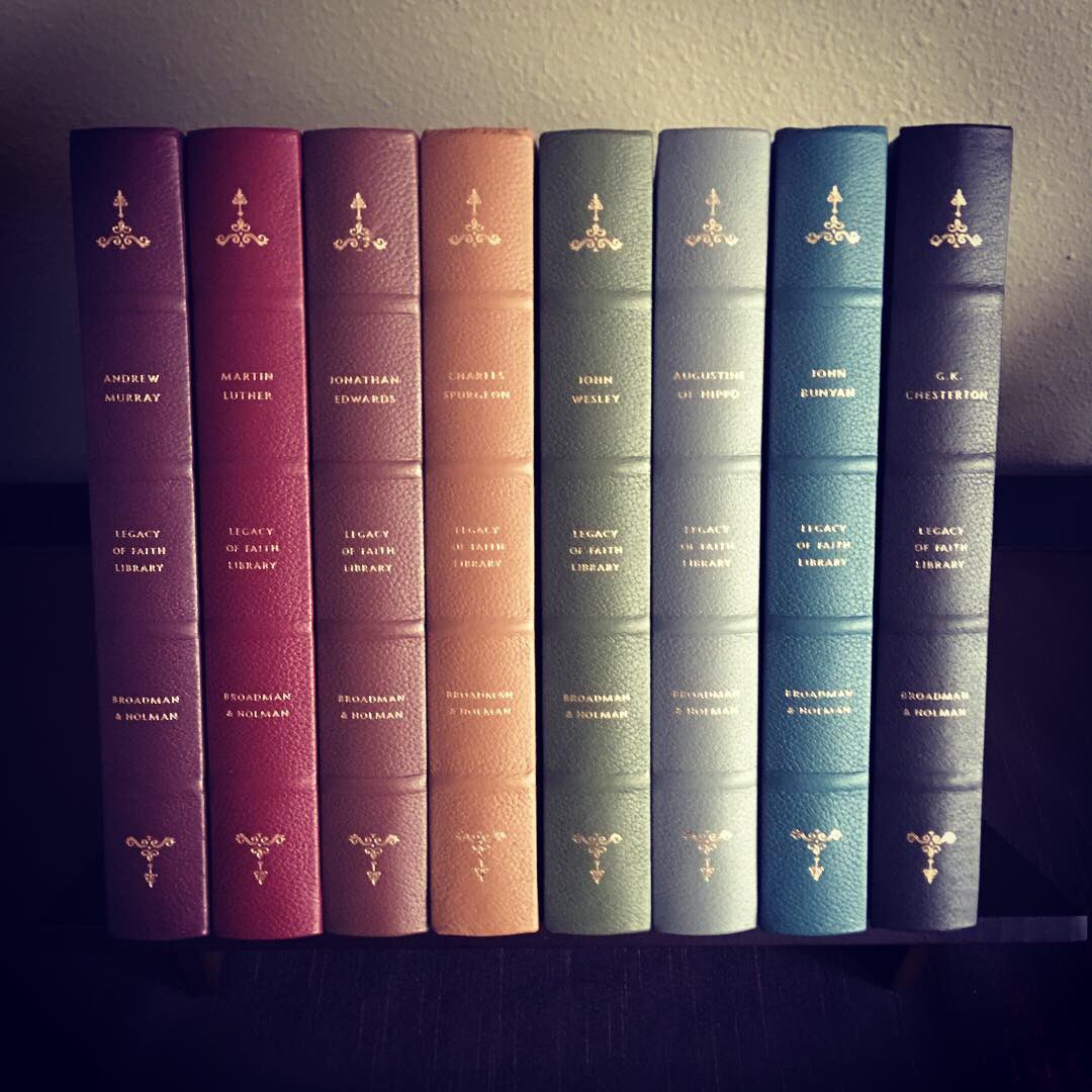 ManchegoMusic's tweet photo. Acabo de recibir esta joya que muy pronto estará en español. Legacy of Faith Library - from @BHEspanol @BHpub #andrewmurray #spurgeon #martinluther #jonathanedwards #johnwesley #Agustine #gkchesterton #johnbunyan .
.
.
#bookcollection #bookcollector #learherbookmarks https://t.co/3XavIruaDu