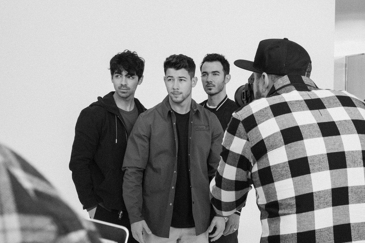 jonasbrothers's tweet photo. LA studio to Times Square billboard 🗽 Thank you @pandoramusic for including us as a part of your Sound On Campaign 😎 #Sucker https://t.co/9Ldr3kH104