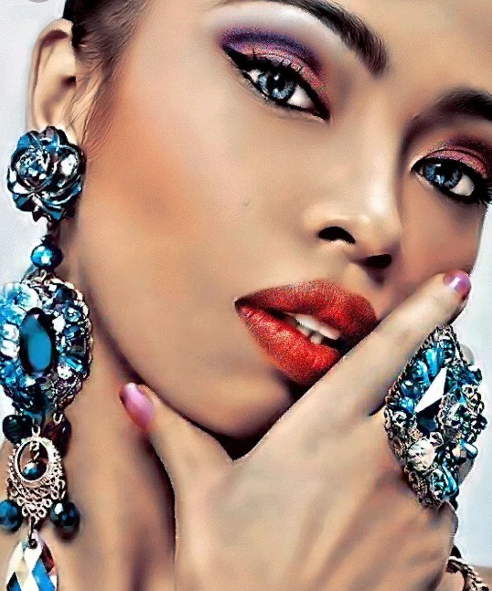 Как выглядит гламурный цвет Jewelry gif - magicpicture.co.uk