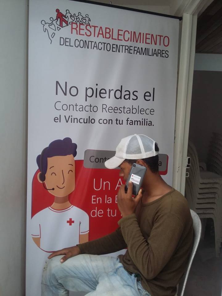 CruzPutumayo's tweet photo. En #PuertoAsís #ValleDelGuamuez se dio apertura al programa de Restablecimiento de Contacto Familiar (RCF) con la colaboración de @CICRColombia @CruzRojaCol El programa busca facilitar el contacto de los migrantes con sus familiares en los países de origen. https://t.co/TIiXMULwC7