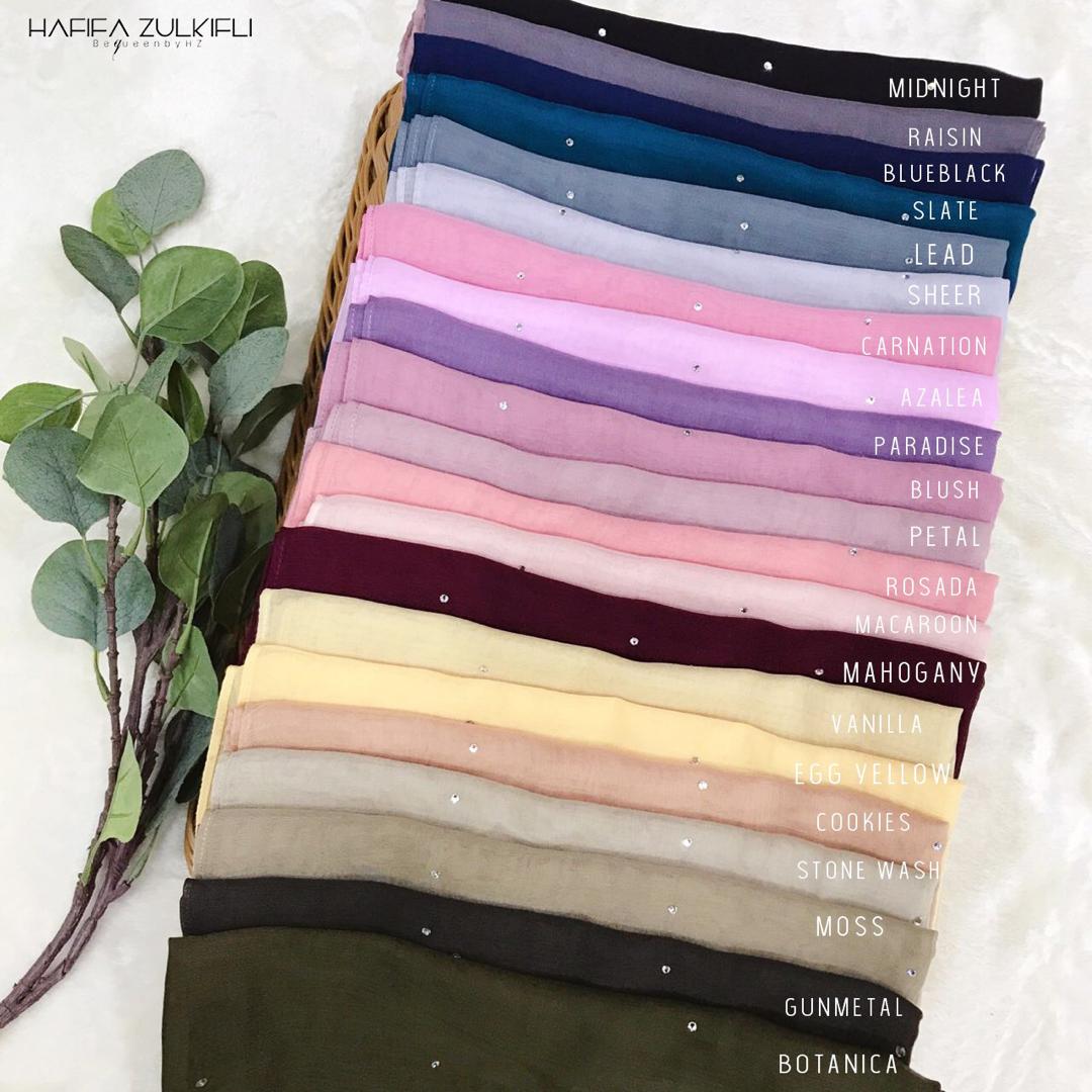 teamdeenul's tweet photo. Bawal Tabur Swarovski by HZ

Material: Bawal Japan
Swarovski: 22 original swarovski
Price: MYR 59

CTA: https://t.co/pvJTzJS9gJ

#tudungbawal #bawaltabur #swarovski #bawalexclusive https://t.co/EFGg3HOw0x