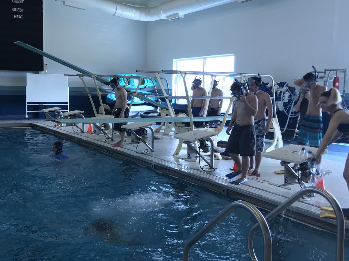 SGHS_PE's tweet photo. Snorkeling experience in Adventure PE with Ms. Sherri from the York Divers. @SGSchoolNews https://t.co/vk0GsNFpOS