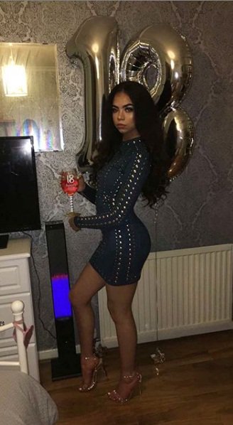 GentlemensZone's tweet photo. Woooooooow! Bella! #kaylyn #Hermosa #Sexi 😊😍🥰🥰 https://t.co/UwBD1jZDA3