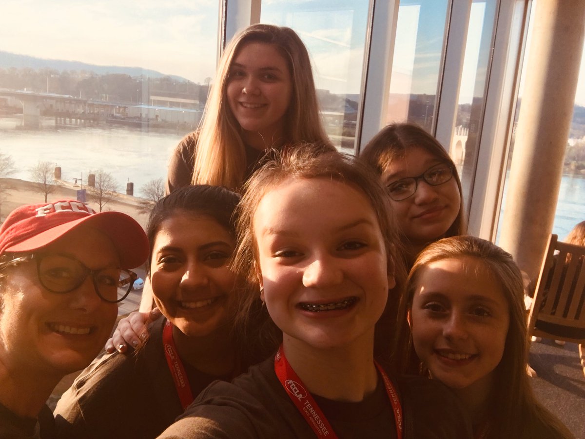 SCMSFCCLA's tweet photo. Aquarium & Dance #fcclaslc @SCMFalcons @TennesseeFCCLA @RuCoCTE https://t.co/k62Aj6LnJR