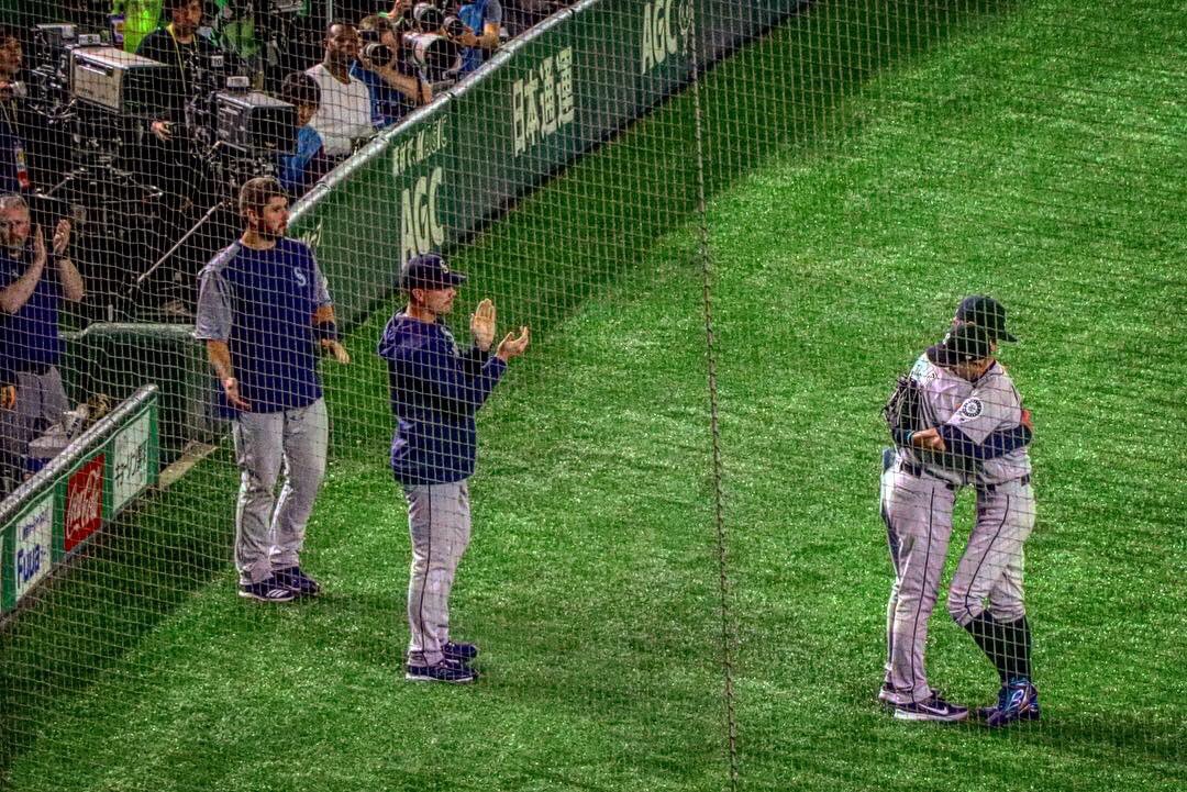 nobu_ykhm's tweet photo. Thank you @MLB @MLBJapan @Mariners @Athletics for giving our hero the opportunity to play in Tokyo.
#dearichiro #MLBOpeningSeries https://t.co/j3nl88bsuK