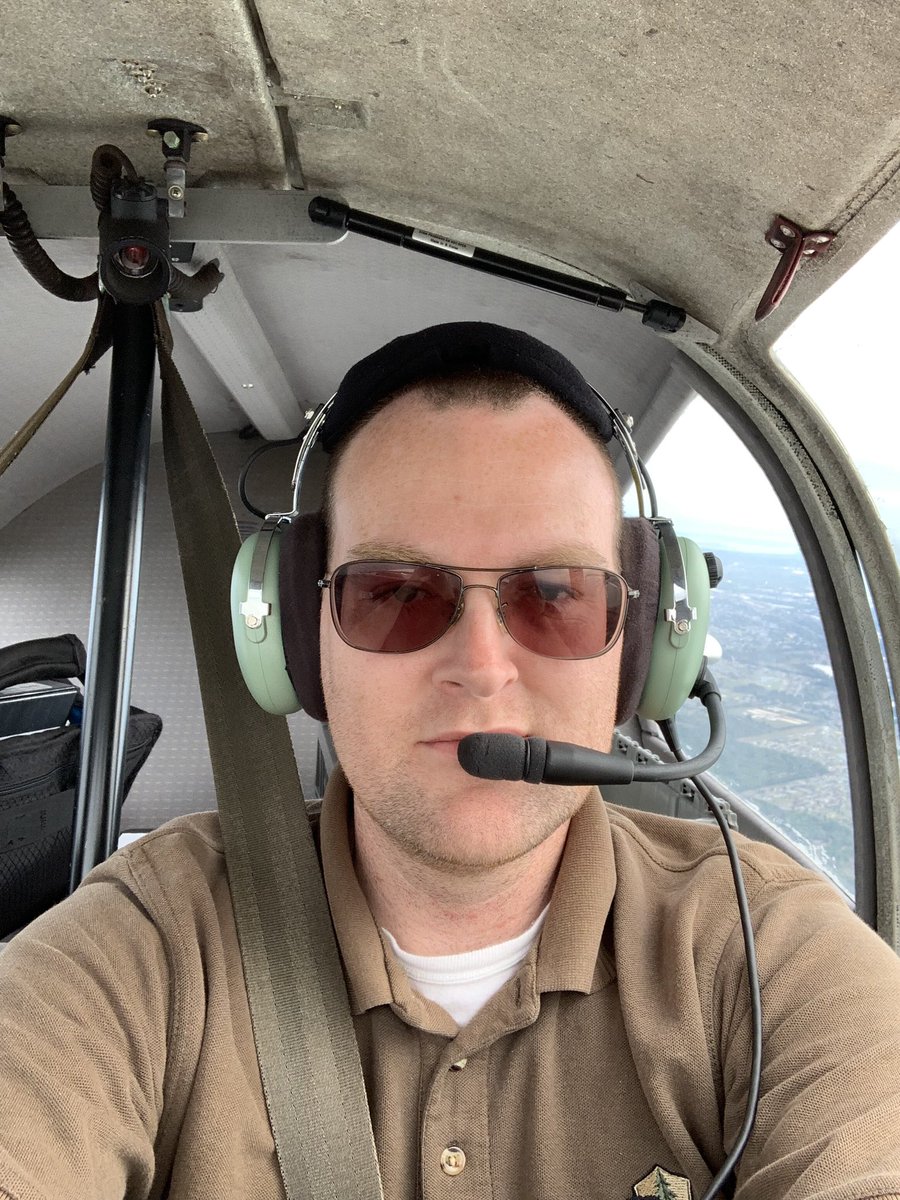 ptsmith24's tweet photo. I sure do miss my @Bose A20 headset! It’s out for repair. It’s an awfully loud cockpit with my old David Clark’s! #aviation #headset #activenoisereduction #Alarus https://t.co/IJWlM8VRDU