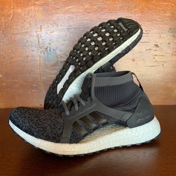 rainyhowlter's tweet photo. So good I had to share! Check out all the items I'm loving on @Poshmarkapp from @cihualtecobreed #poshmark #fashion #style #shopmycloset #adidas: https://t.co/uTZRdyyh5Y https://t.co/t8fVx0MDkW