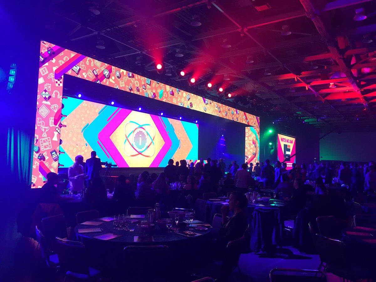 It's Paper Guy! tweet media