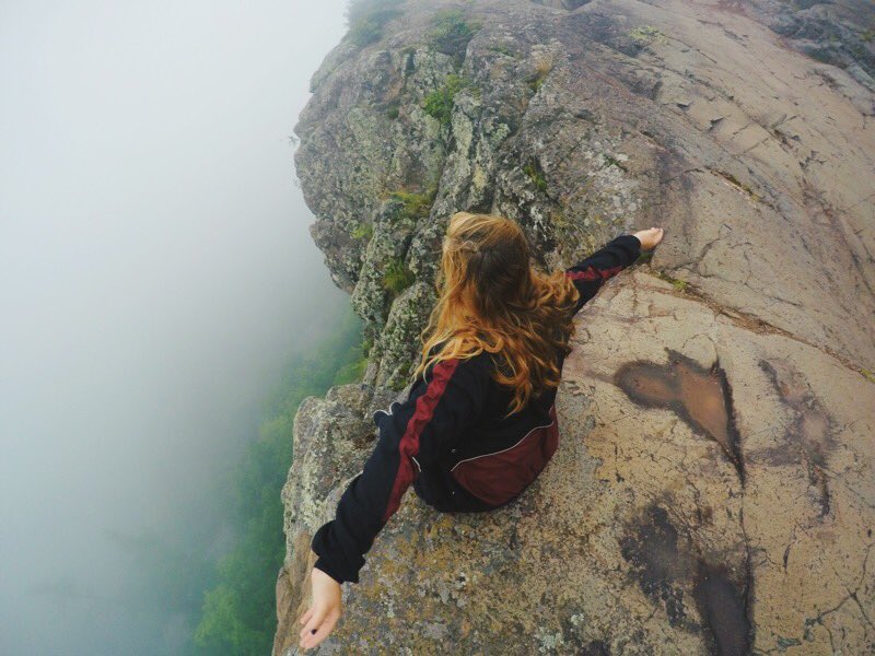 moralessmonique's tweet photo. Michigan never cease to amaze me, Lake of Clouds! #michigan #upnorth #lakeoftheclouds #porcupinemountains #statepark #mi #travelphotography #TravelTuesday #Destinations #roadTrip #traveler #cloudnine #cloud9 #TBT https://t.co/MbuR6o3kot