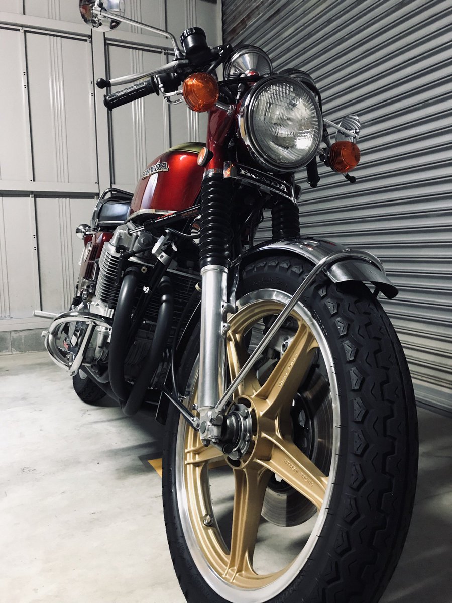 CB750four_1970's tweet photo. なかなかバイクって売れませんね⤵︎
金額が高いから仕方ないとは思いますが…😓
3/24〜3/31の1週間だけホントに最後の値下げ再出品します！
これで売れなければバイク屋さんに下取りです。
皆さんのお問い合わせお待ちしております🙇‍♂️

#CB750FOUR
#K0
#売ります
#拡散希望 https://t.co/Cd67uZw05A
