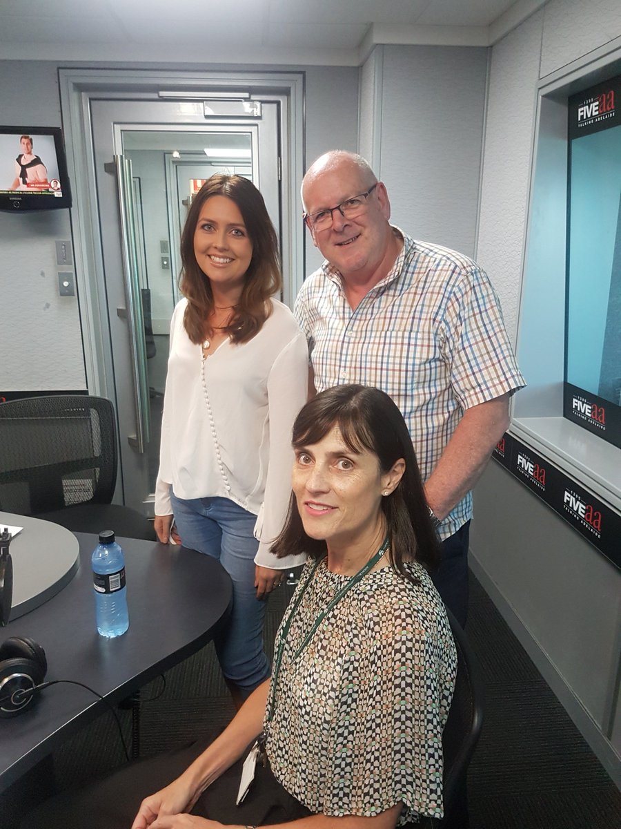 1395FIVEAA's tweet image. NOW: Prof Susanna Proudman @ArthritisAust and rheumatoid arthritis sufferer Laura Maiolo in the studio with @AlanHickey5aa talking the launch of Arthritis Australia's Strategic Action Plan