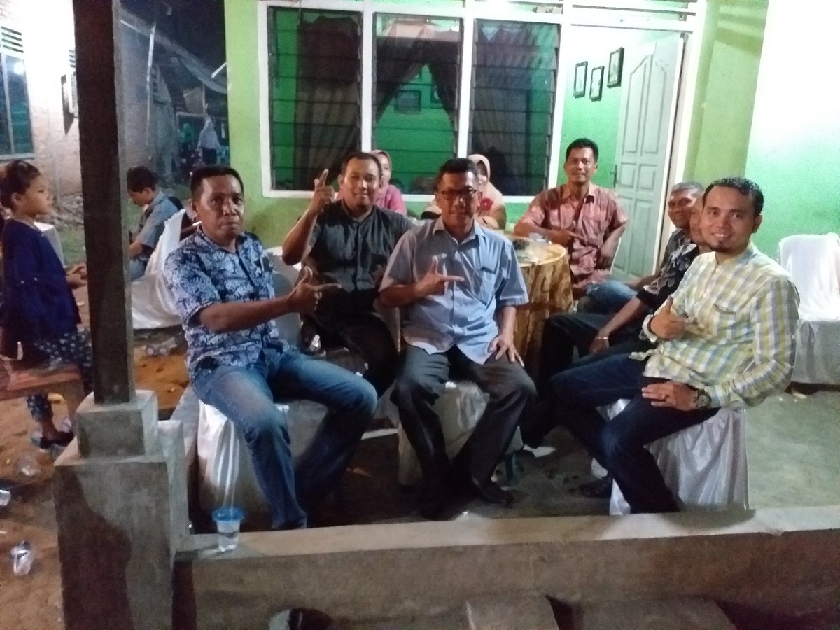 Ahmadkhairud's tweet photo. Selalu aja untuk Indonesia Adil dan Makmur #PAS #PAN12 https://t.co/b9Fnhoaauy