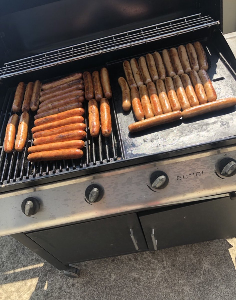 CaseyHockeyClub's tweet photo. Huge thanks to @KnoxHockeyClub for the practice match on the weekend. We hope you enjoyed the snags! 🏑 @hockeyvictoria #HockeyDays https://t.co/lC5RcweSpE
