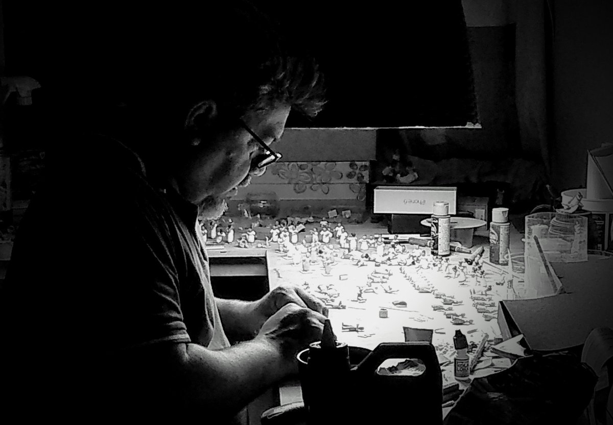 carlotitarc's tweet photo. El mejor artesano! Fernandopaax mumami y sus mestizas miniaturas! https://t.co/aePHdE3dFq
