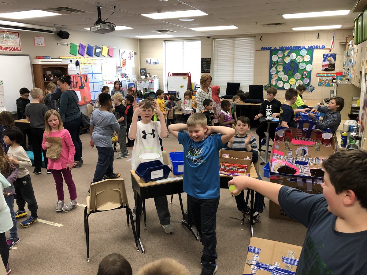 Sillman888's tweet photo. Great day in 5th grade for our penny math carnival @GlendalePLS #STEM #mathcarnival https://t.co/Y6ccpdsYwN
