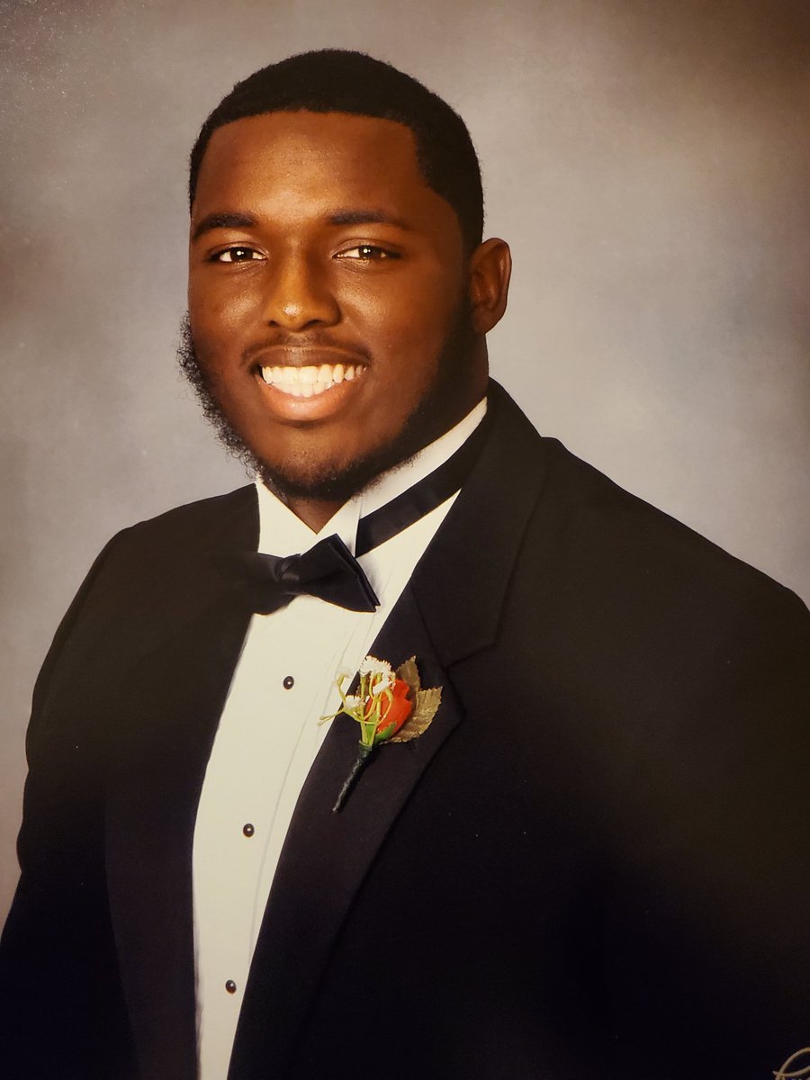 GeraldRayJr2's tweet image. My guy Nigel E. Ray
🙏🏾💪🏾👍🏾👨🏾‍🎓📸📌
@_HamptonU bound!!