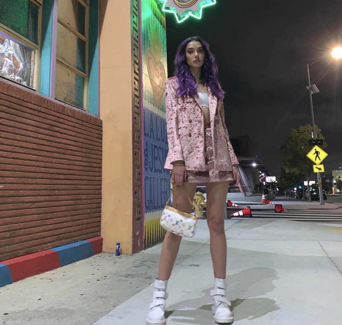 KENZIENOKINZ's tweet photo. tonight’s lewk https://t.co/8Aso3RuArc