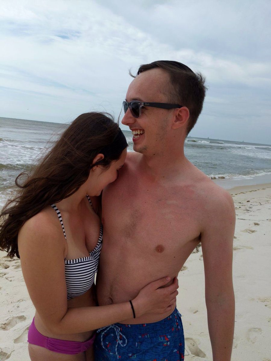 abbe_tassin's tweet photo. Spring Break was a fun time!🌞🏝💚 https://t.co/Qf4qfk3r7T