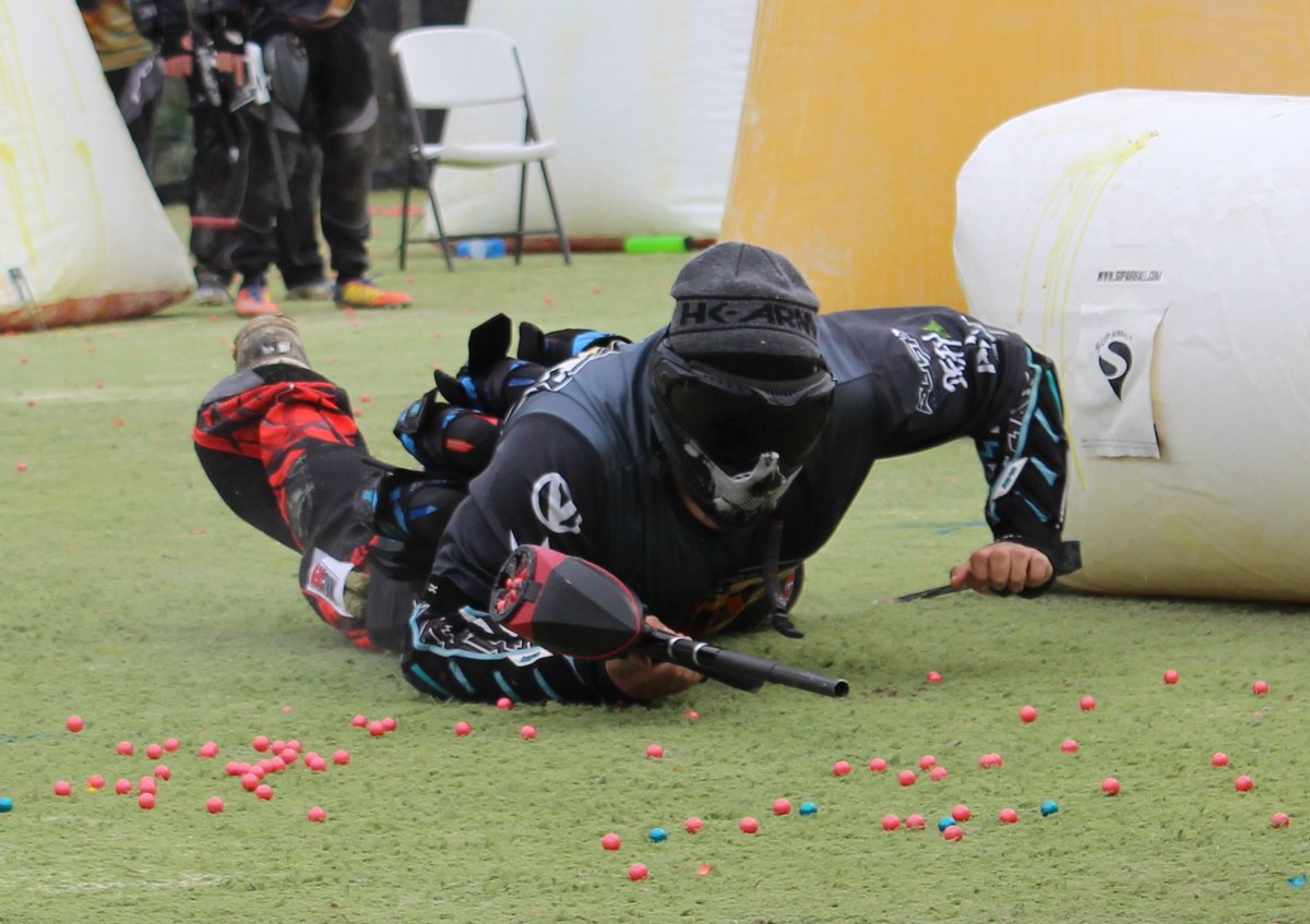 SocalBlaze's tweet photo. Welcome to the team Daniel Jones! @djayy93

#pushpaintball #d3fysports #bunkerkings #virtuepaintball #builttowin #ruthlesspaintball #paintball #paintballer #paintballing #paintball4life #paintballphotography #paintballers #paintballlife #paintballteam #paintballislife https://t.co/onZFe9WMuO